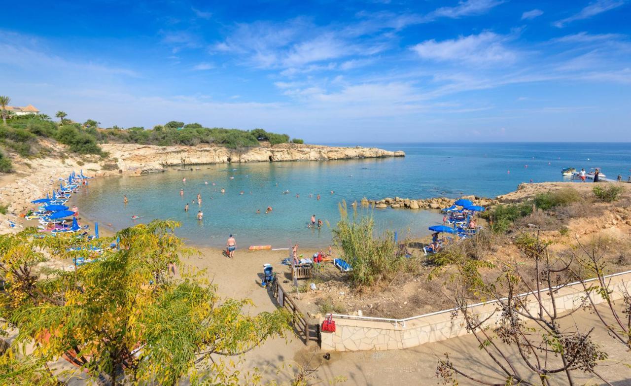 Villa Irina Paralimni Exterior foto